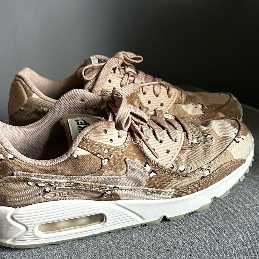 Nike Tan Mesh Sneakers